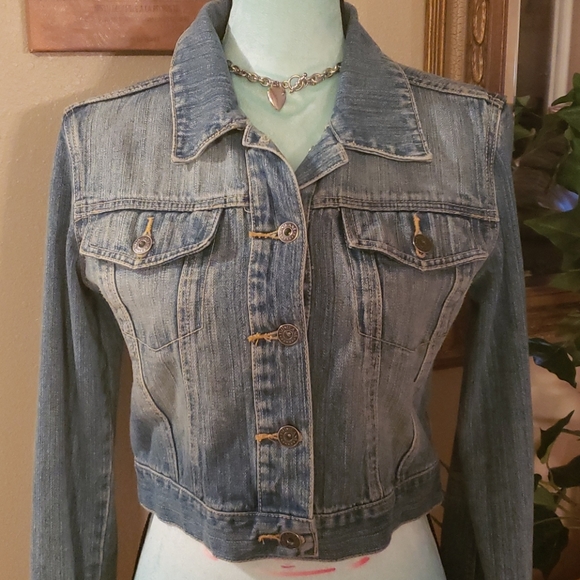 YMI Jean Jacket Size Large (Juniors) - Picture 2 of 5